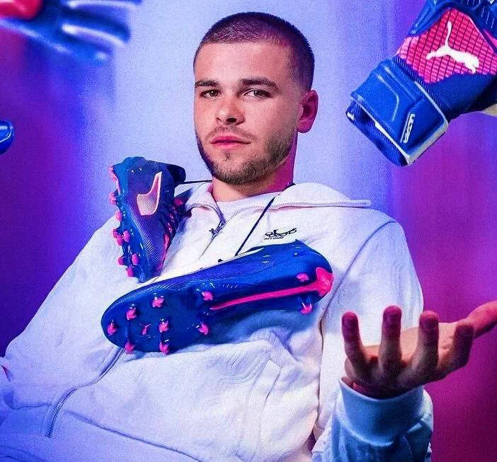 大巴黎备战未雨绸缪！新门将或成首位签约，为多纳鲁马离队预先准备